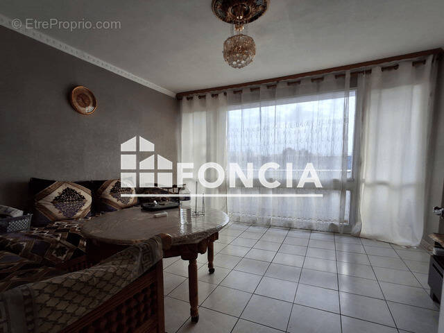 Appartement à VILLIERS-LE-BEL