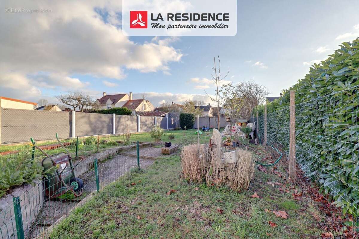 Maison à VILLIERS-SAINT-FREDERIC