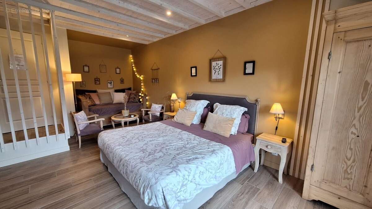 Maison à TREPT