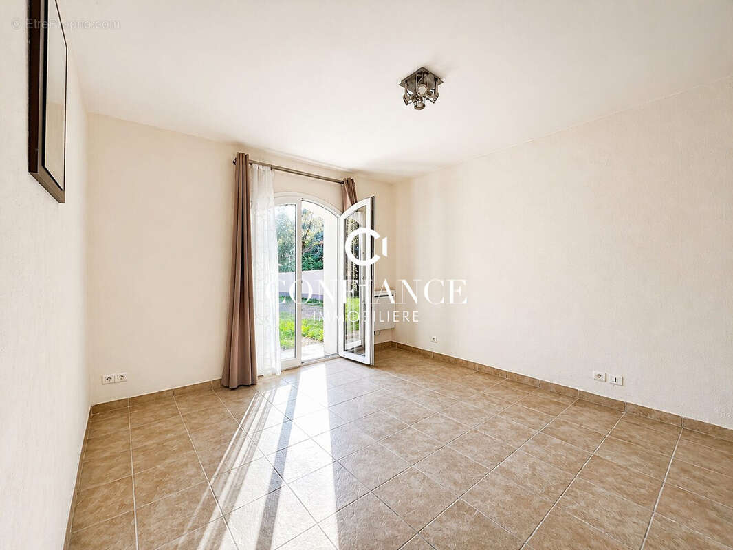 Maison 140 m² à Pierrefeu  - photo 5