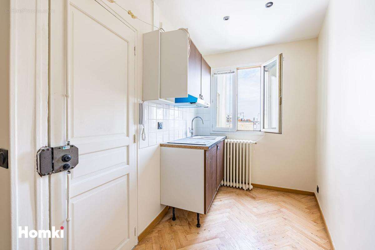 Appartement T1 de 12 m2 à Paris 75017, Rue Daubigny - photo 3