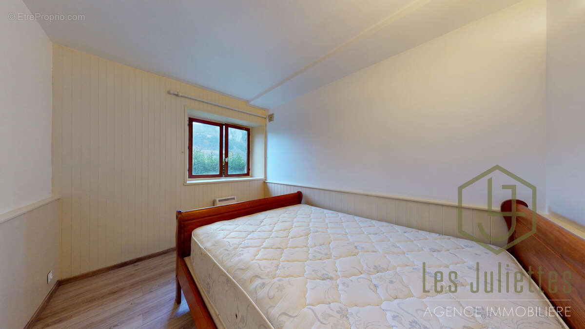 Maison à LA VERNAZ