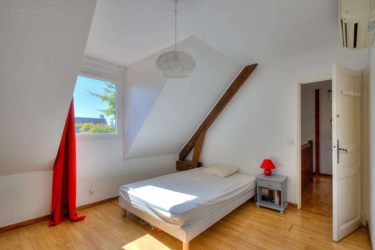 Maison à VILLECRESNES