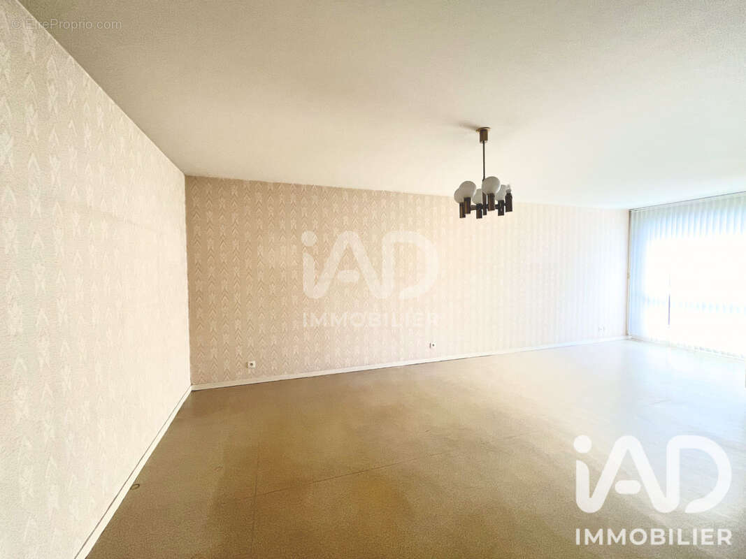 Photo 6 - Appartement à NEUVILLE-EN-FERRAIN