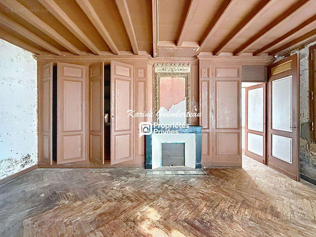 Maison à SAINT-EMILION