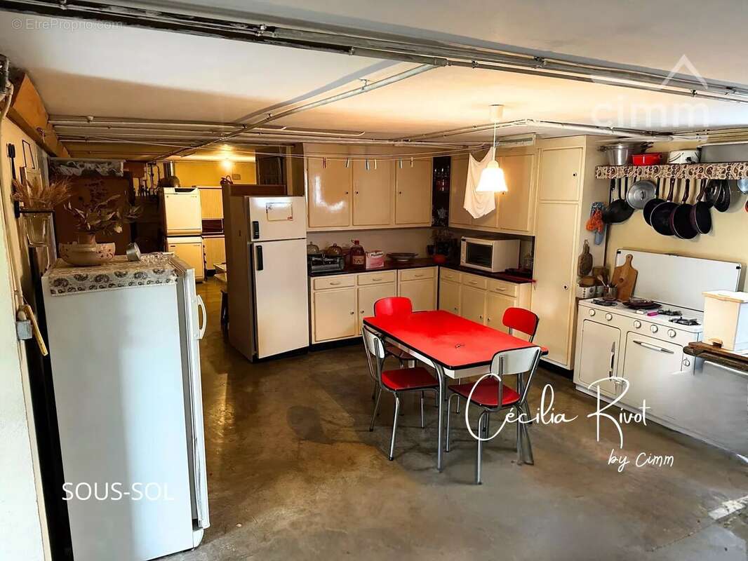 Maison à PRIGNAC-ET-MARCAMPS