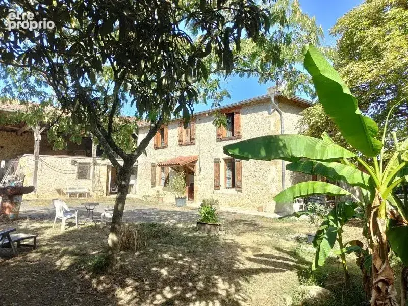 Maison à SEISSAN