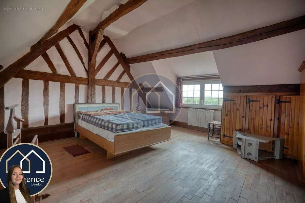 Maison à TREMBLAY-LES-VILLAGES