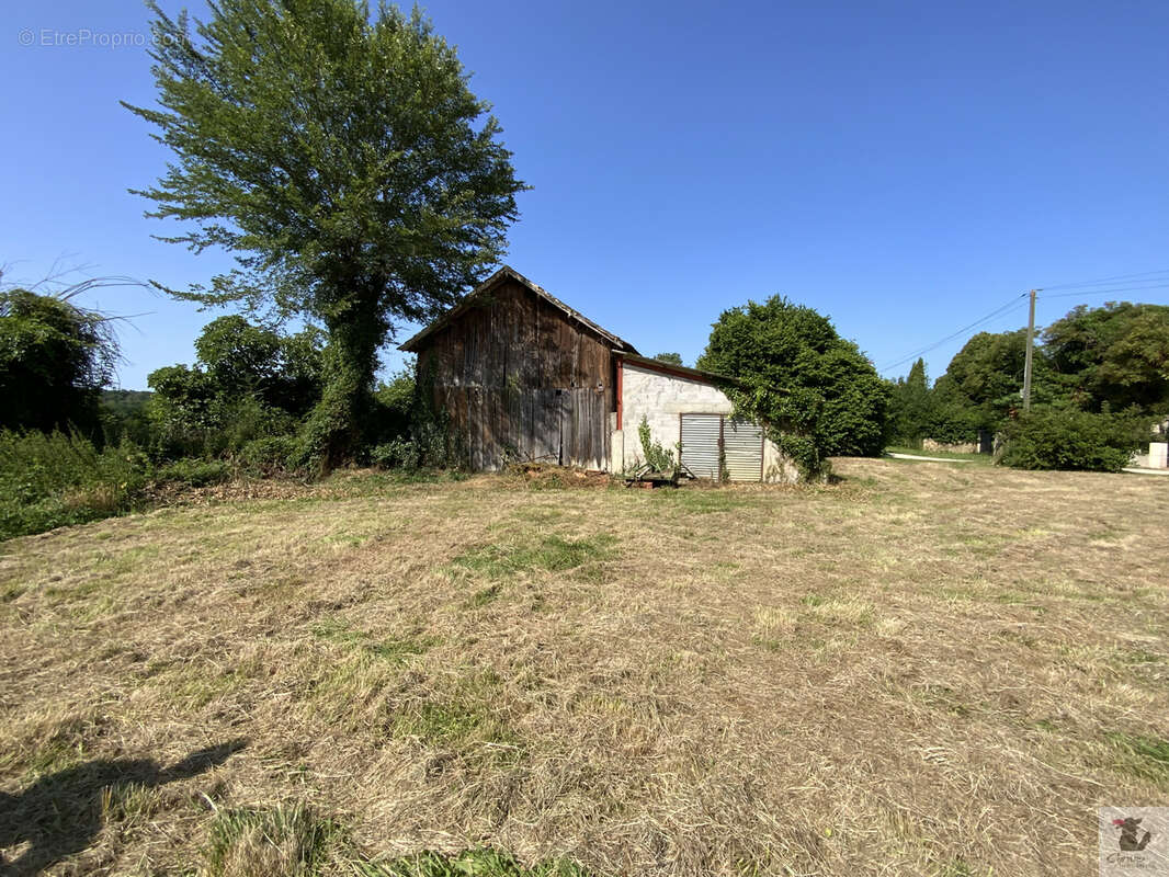 Maison à LIORAC-SUR-LOUYRE