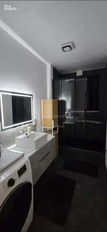 Appartement lumineux avec balcon + place de parking et cave - photo 9