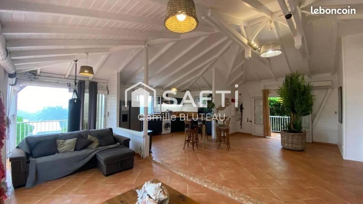 Photo 1 - Maison à LES TROIS-ILETS