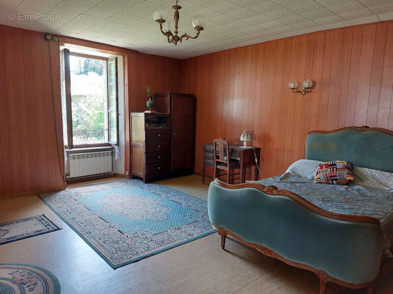 Maison à MELAGUES