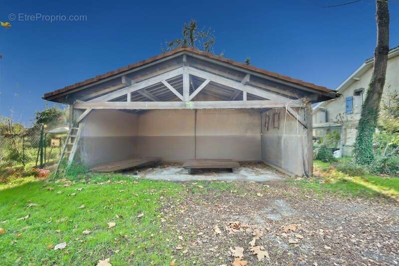 Maison à RIVIERE-SAAS-ET-GOURBY