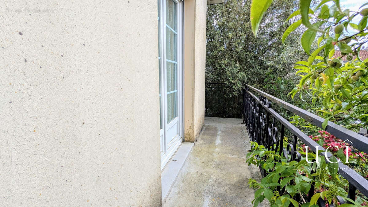 Maison 120 m² à Saint-Sebastien-Sur-Loire  - photo 8