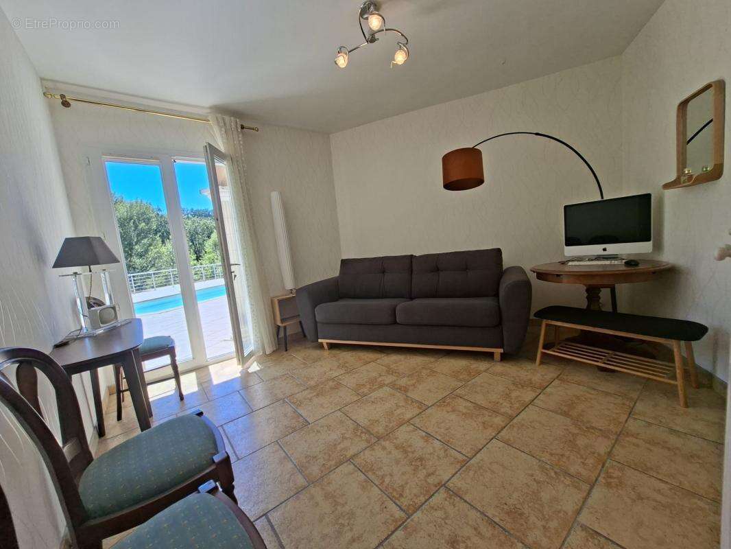 Maison à LA MOTTE
