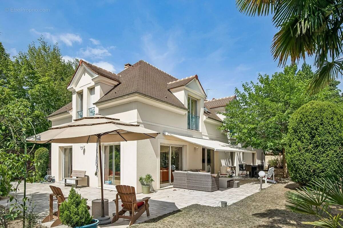 Maison à LE VESINET
