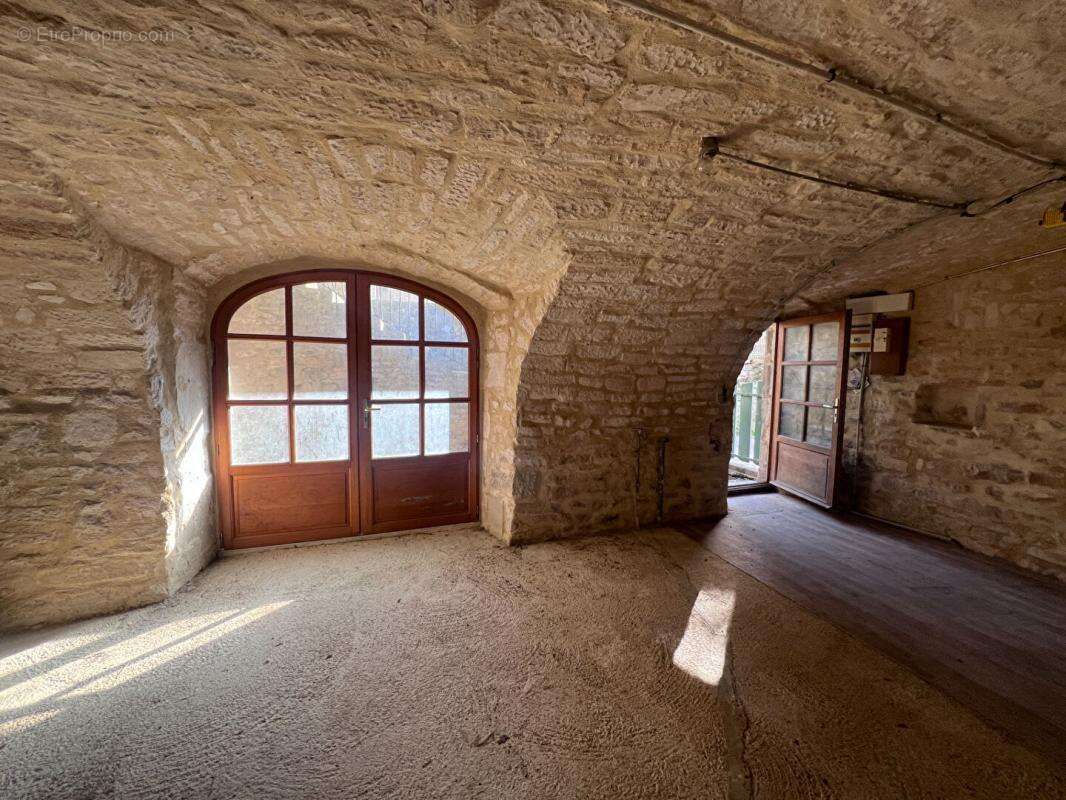 Maison à BARJAC
