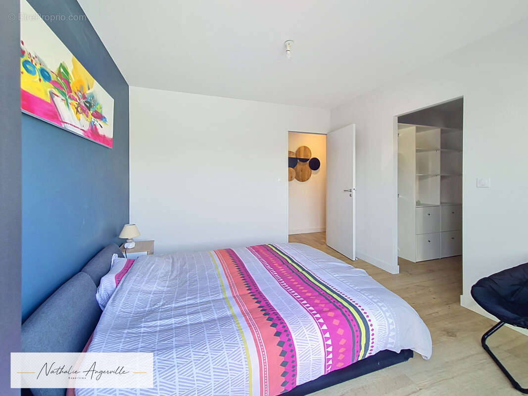 Nuces   Maison contemporaine 144 m2 de plain-pied avec piscine - photo 7
