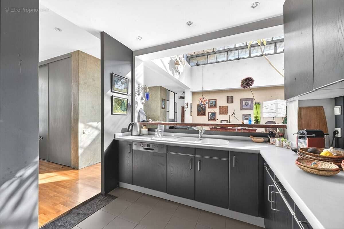 Appartement à LES LILAS