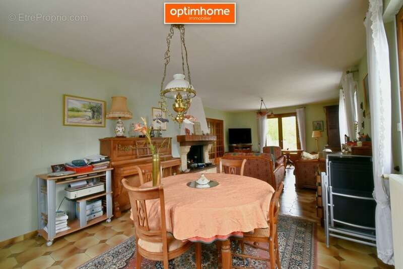 Maison à COMMERCY