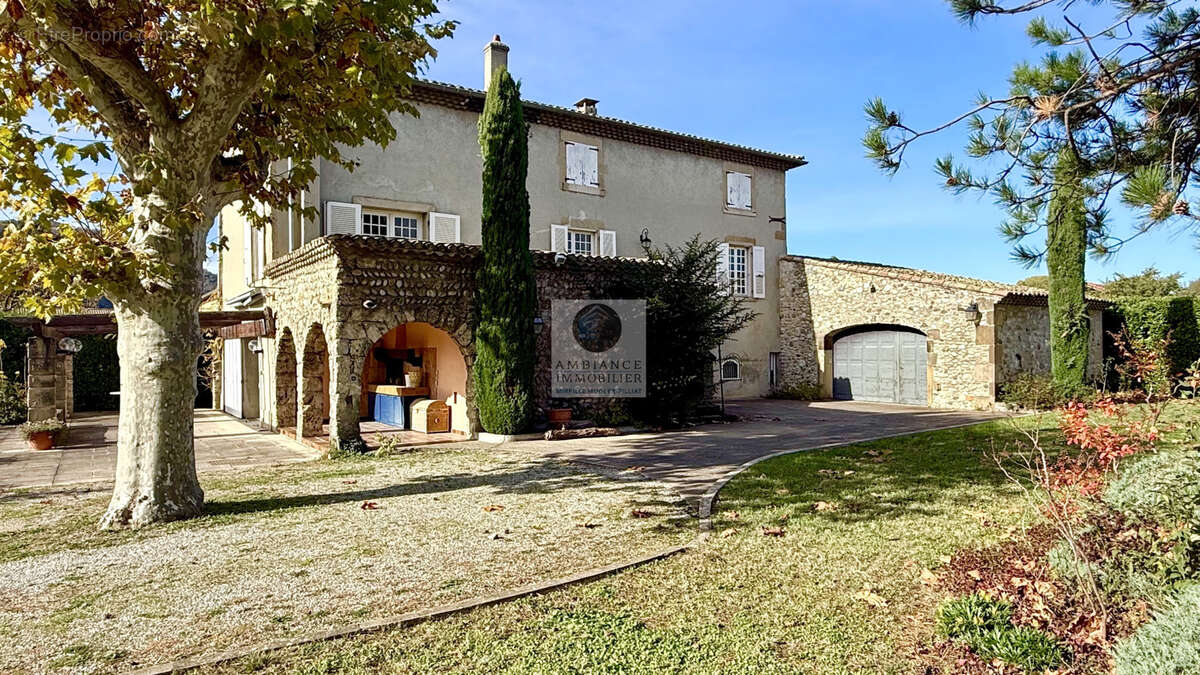 Maison à LA ROCHE-DE-GLUN