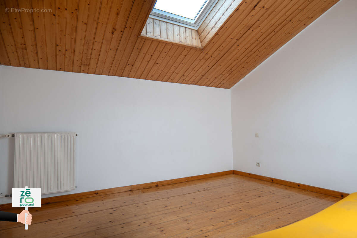 Maison à MONTAIGU
