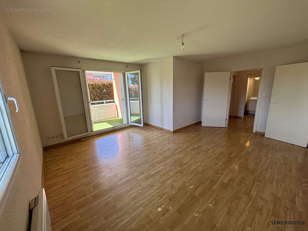 Appartement à SAINT-SULPICE