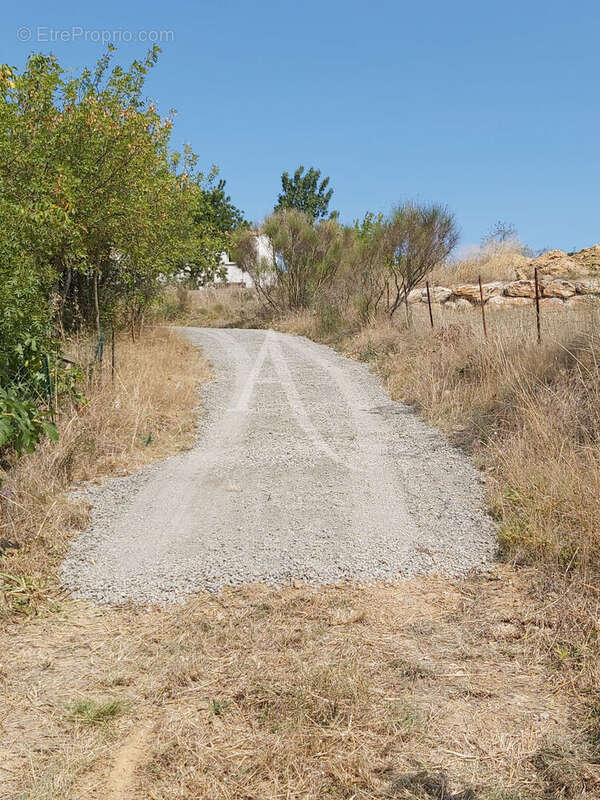 Terrain à VILLEFLOURE