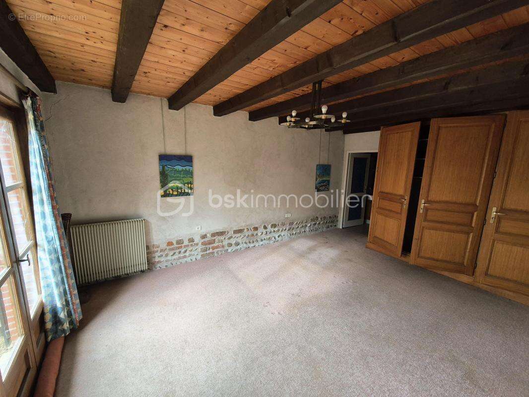 Ancienne ferme avec terrain - photo 13