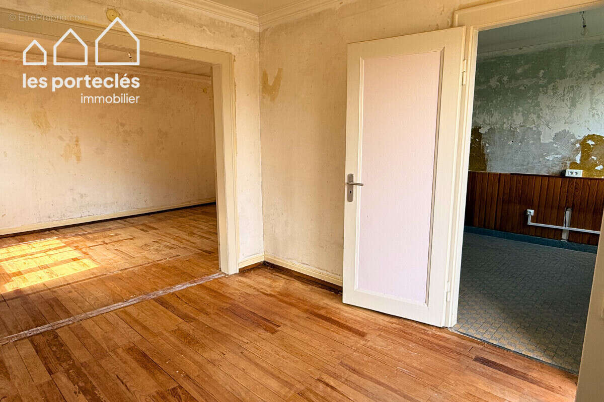 Maison de plain pied 90 m² sur environ 15 ares - photo 4