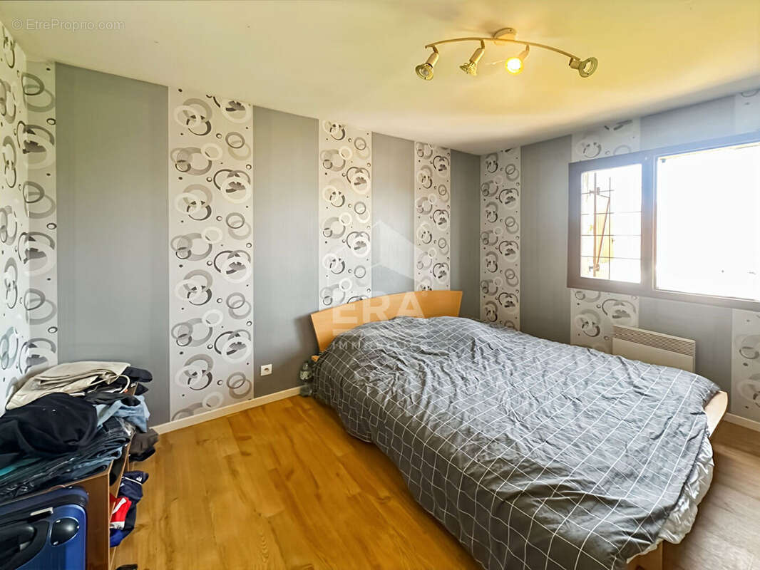BERRY-AU-BAC Maison individuelle de 120 m² avec jardin, garage et dépendance - photo 8