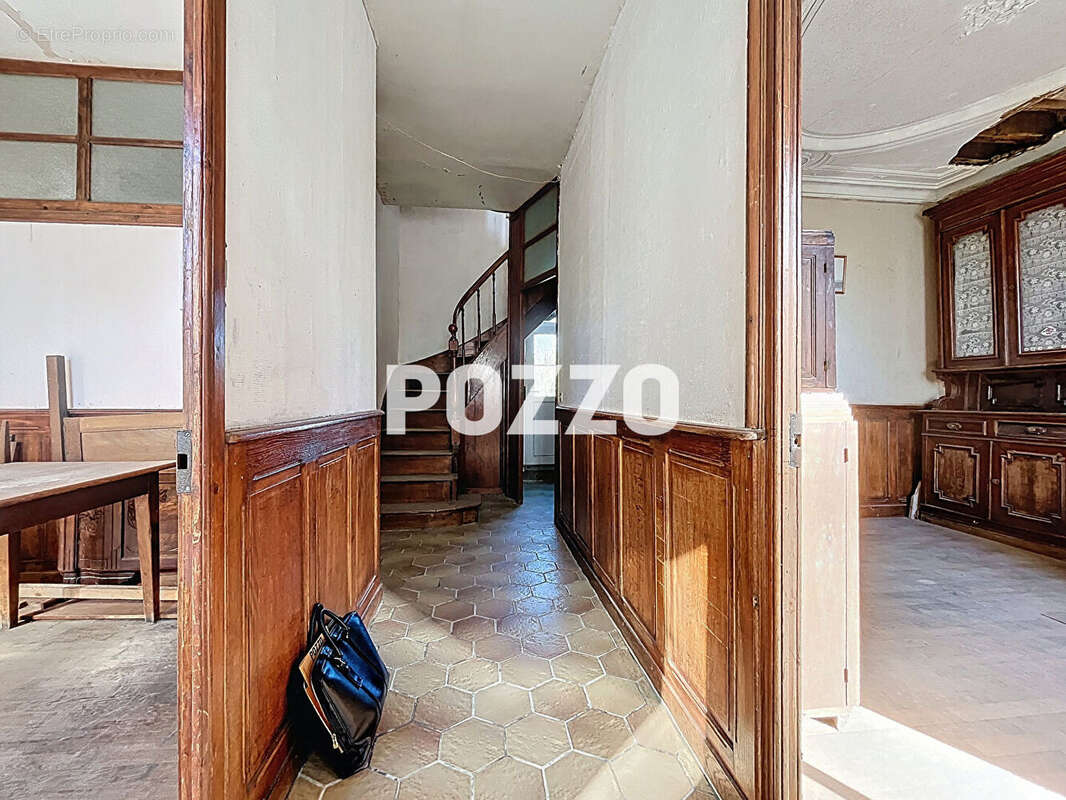 Maison à SAINT-MICHEL-DE-MONTJOIE