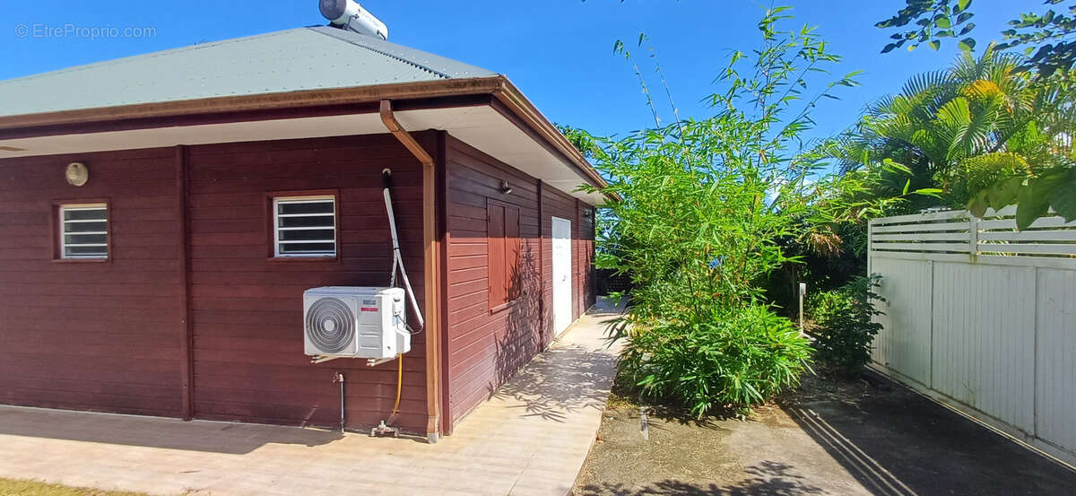 Maison à CAPESTERRE-BELLE-EAU