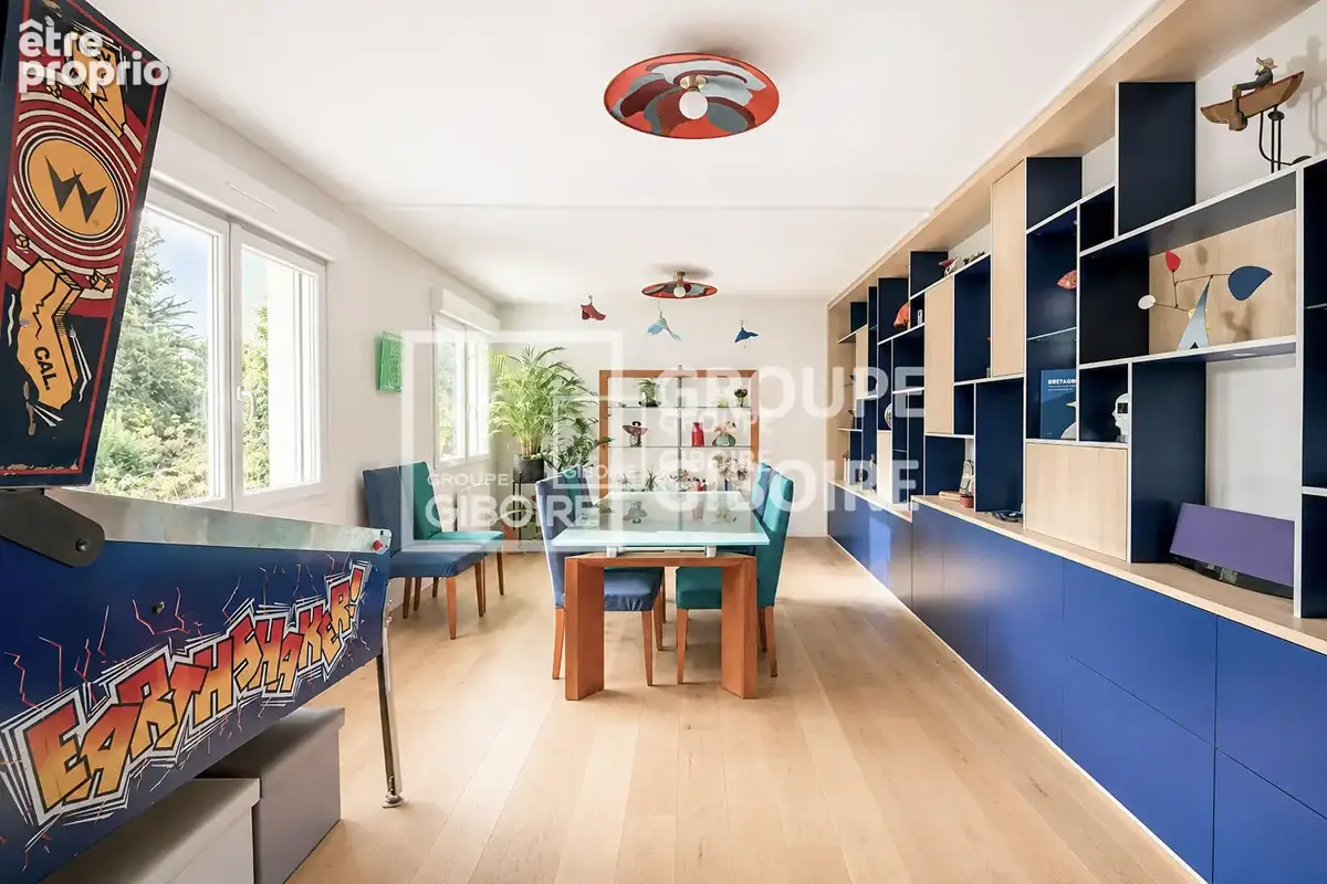 A vendre - agence giboire *exclusivite* maison de plus de 220 m² en plein centre de thorigne fouillard - photo 3