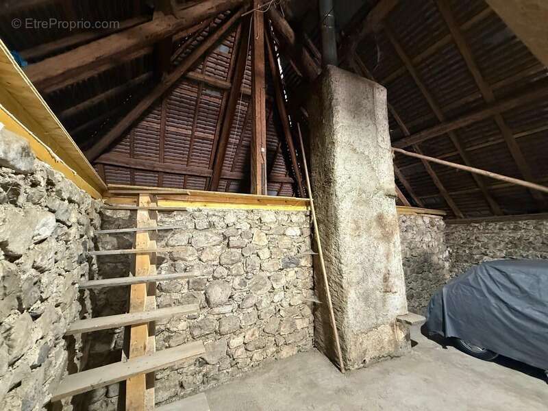 Maison à LA CLUSE