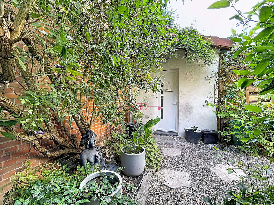 Maison de charme 6 pièces d'environ130 m2 à Vienne-le-Château - photo 2