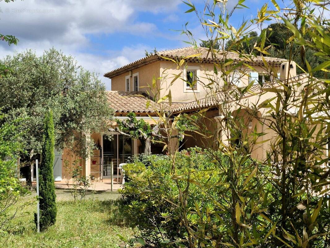 Maison à LORGUES