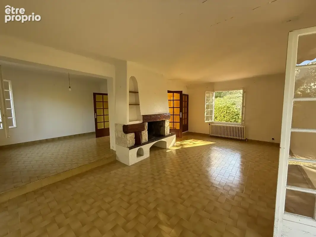 Villa T4 de de 130m² situé dans la Bas du Mont Saint-Clair Sud avec petite vue mer - photo 3