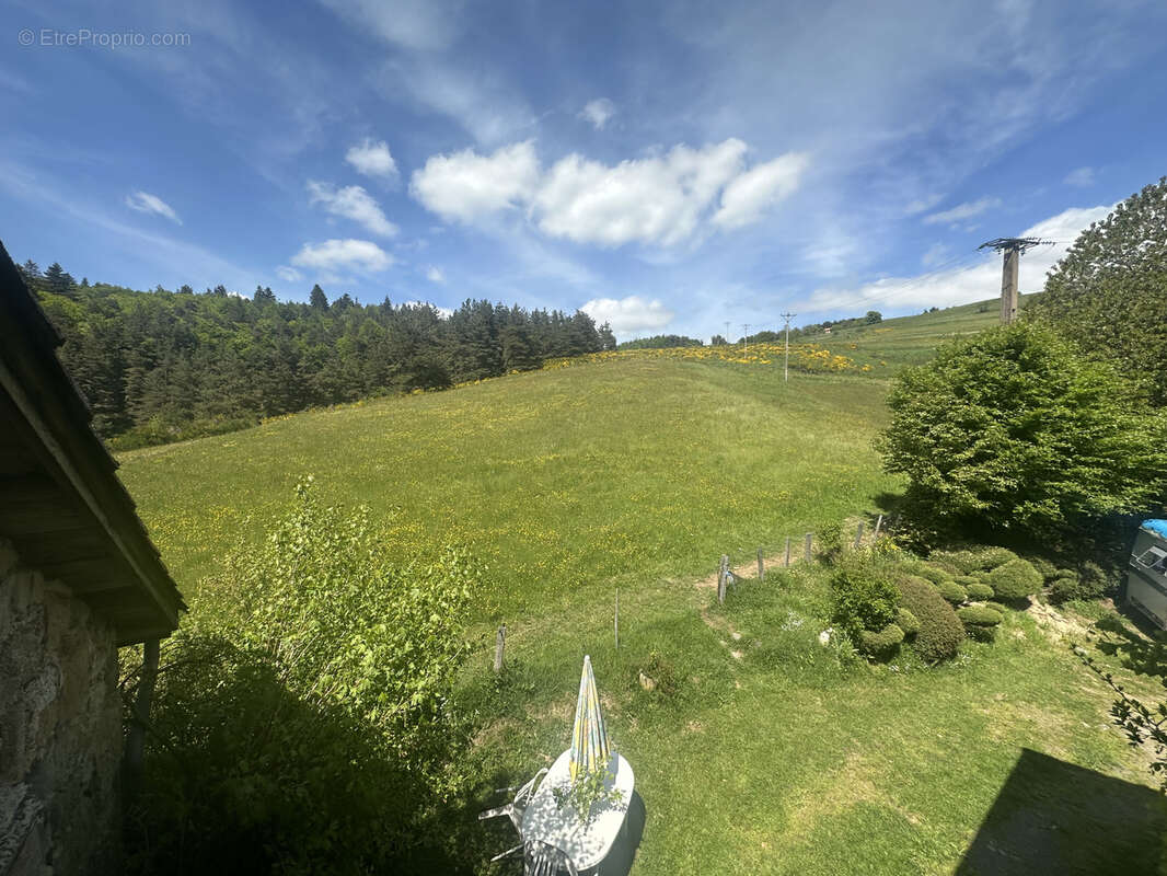 Maison à PRESAILLES