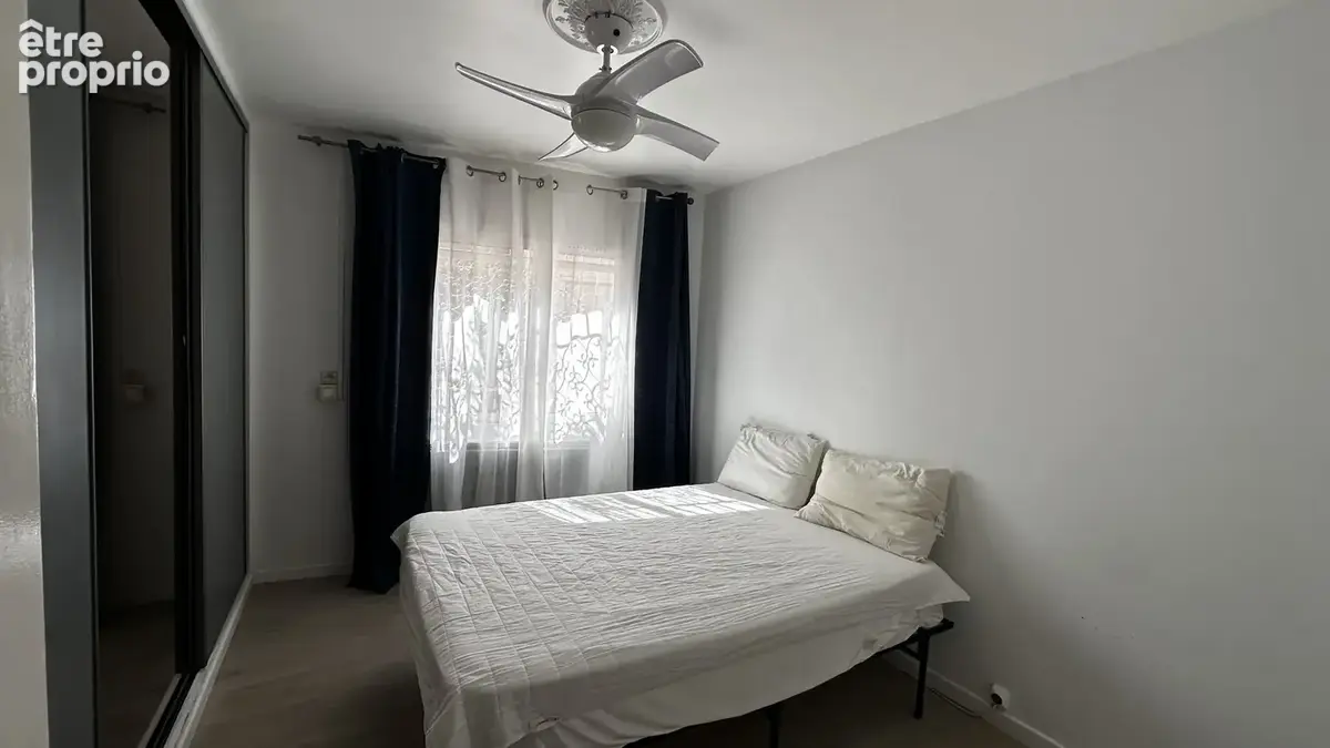 Maison à vendre à Bormes les mimosas avec 3 chambres, garage terrasse au calme avec vue dégagée colline et mer - photo 9