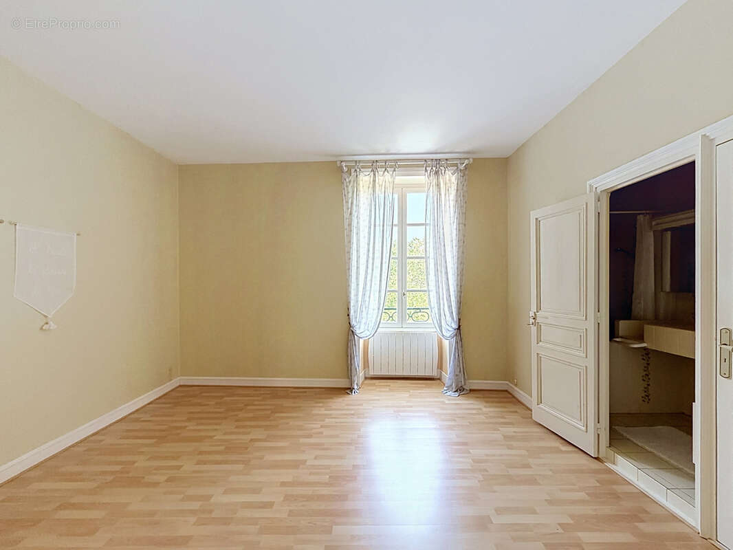 Maison de campagne, parc et grange en parfait état - photo 10