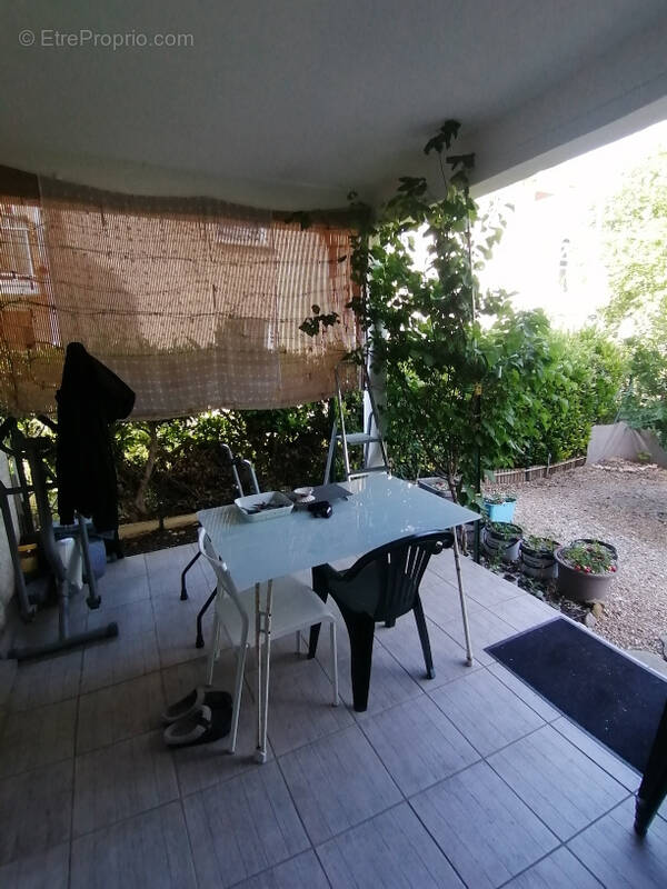 Appartement à LEZIGNAN-CORBIERES