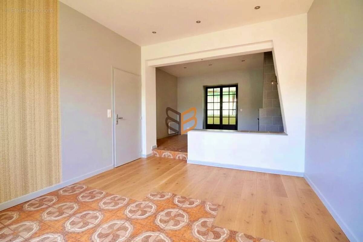 Maison à HUSSIGNY-GODBRANGE