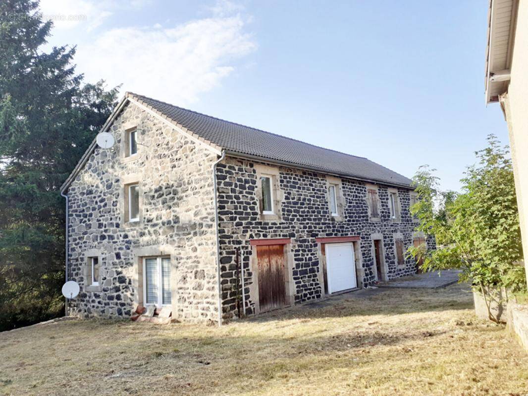 Maison à SAINT-FRONT