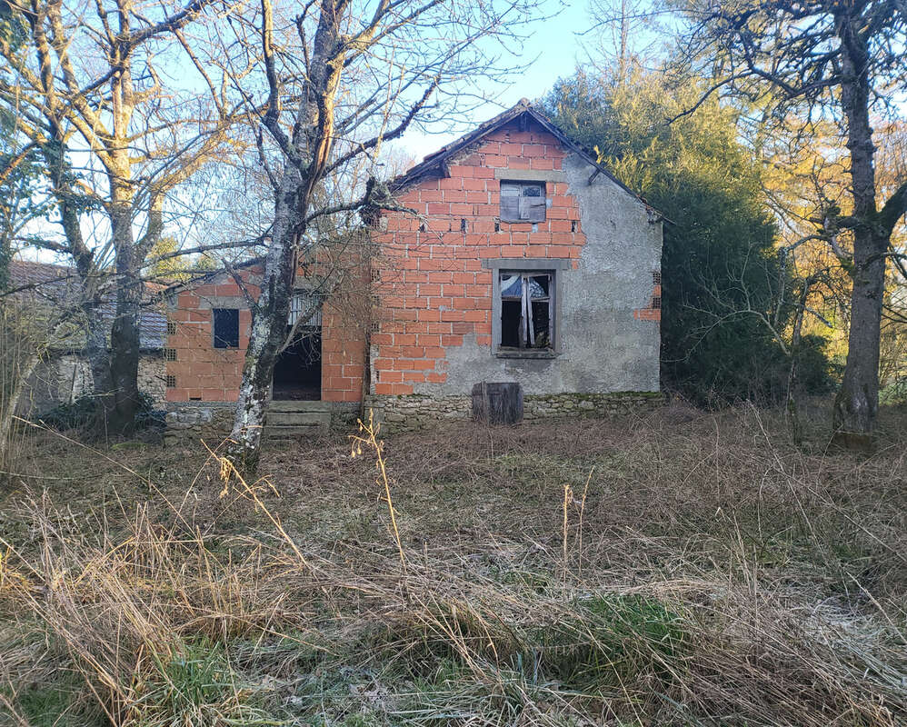 Maison à DOMPIERRE-LES-EGLISES
