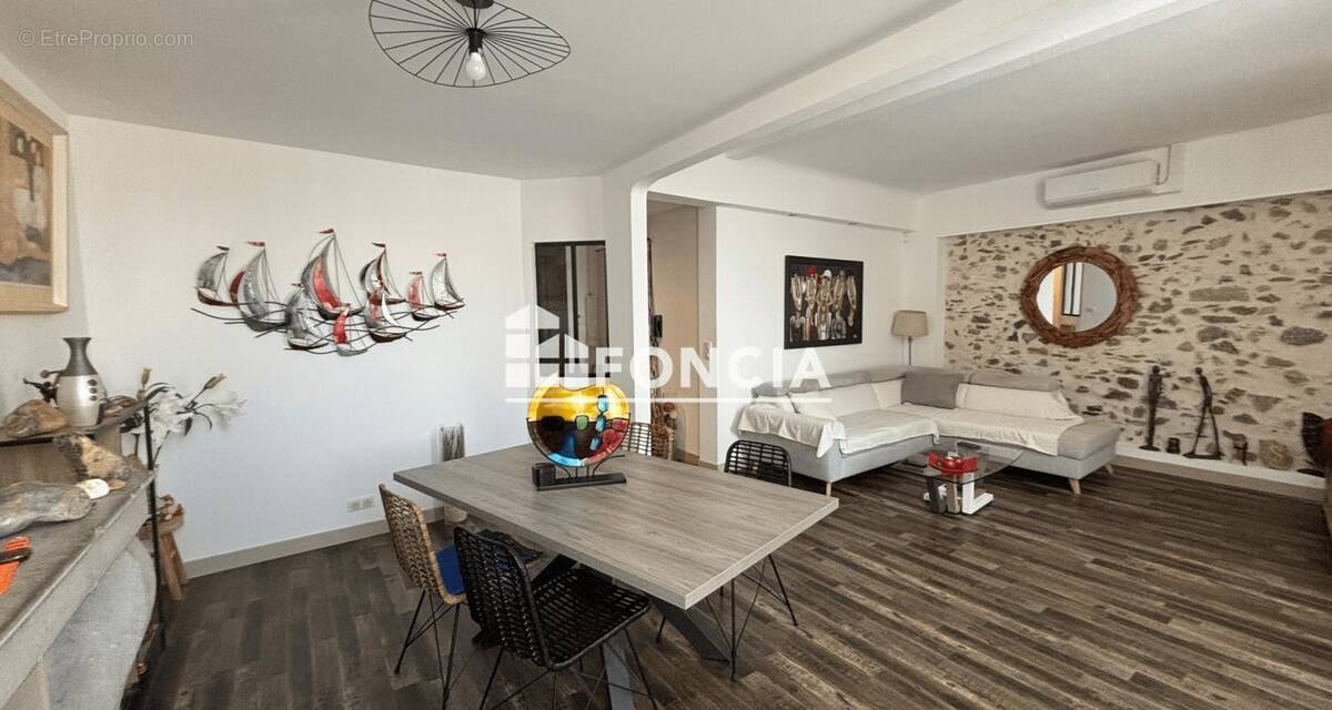 Appartement à HYERES
