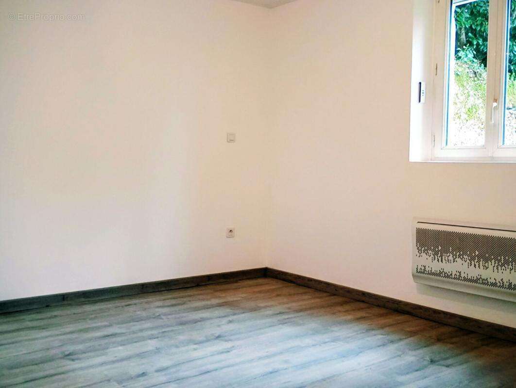 Maison à PELLOUAILLES-LES-VIGNES