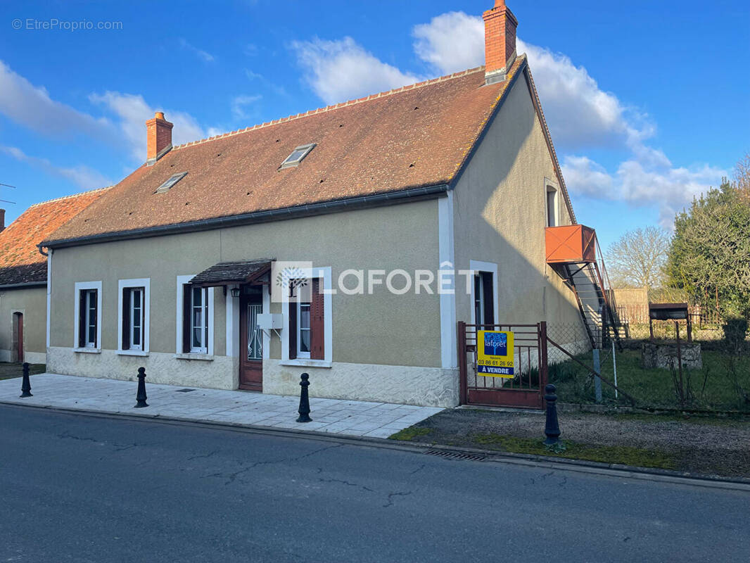 Maison à MORNAY-BERRY