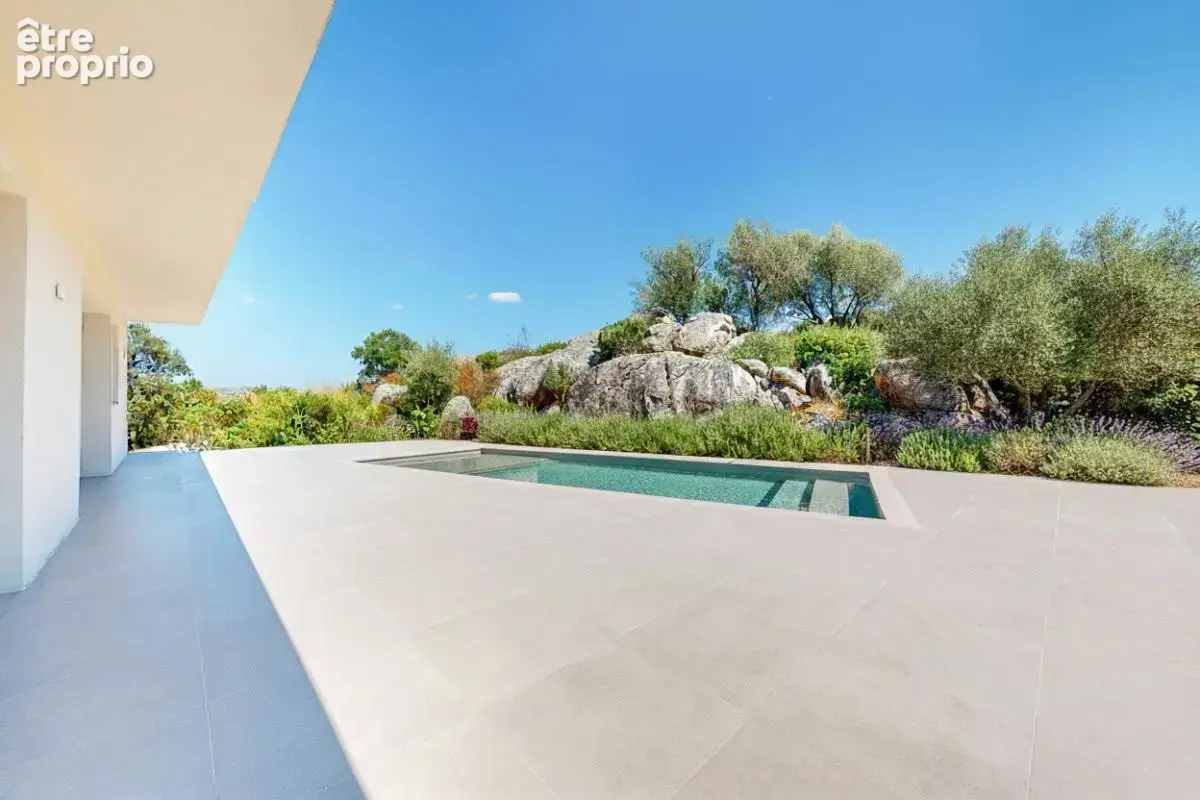 Villa de Luxe a Vendre en Corse du sud - Vue Mer et Montagnes - photo 3