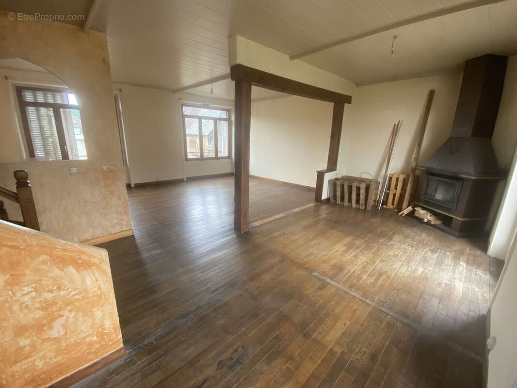 Appartement à MONCEAUX-SUR-DORDOGNE